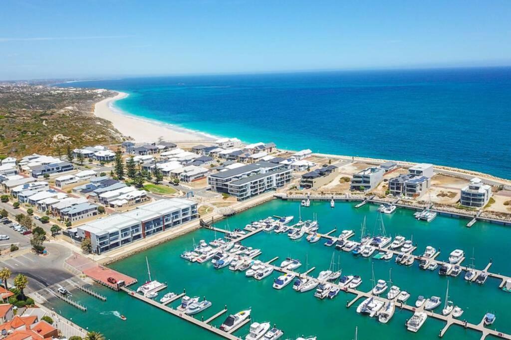Mariner'S Cove ~ Luxe Waterfront Apartment Mindarie Extérieur photo